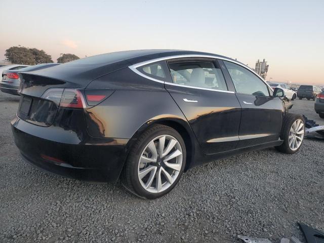  TESLA MODEL 3 2019 Черный