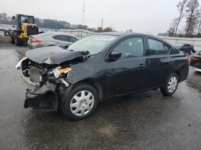  NISSAN VERSA 2017 Чорний