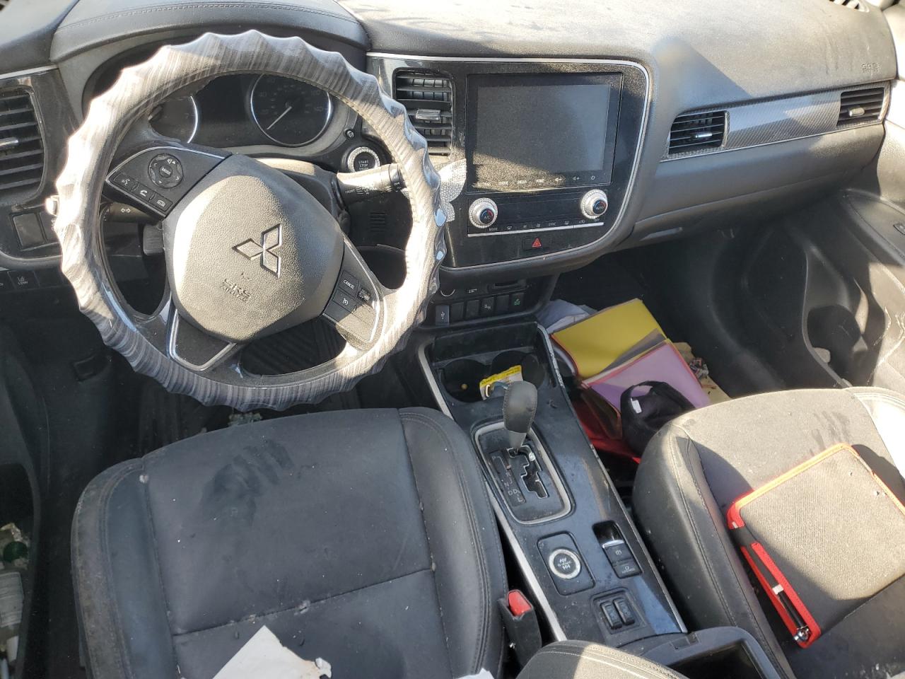 2020 Mitsubishi Outlander - Image 8