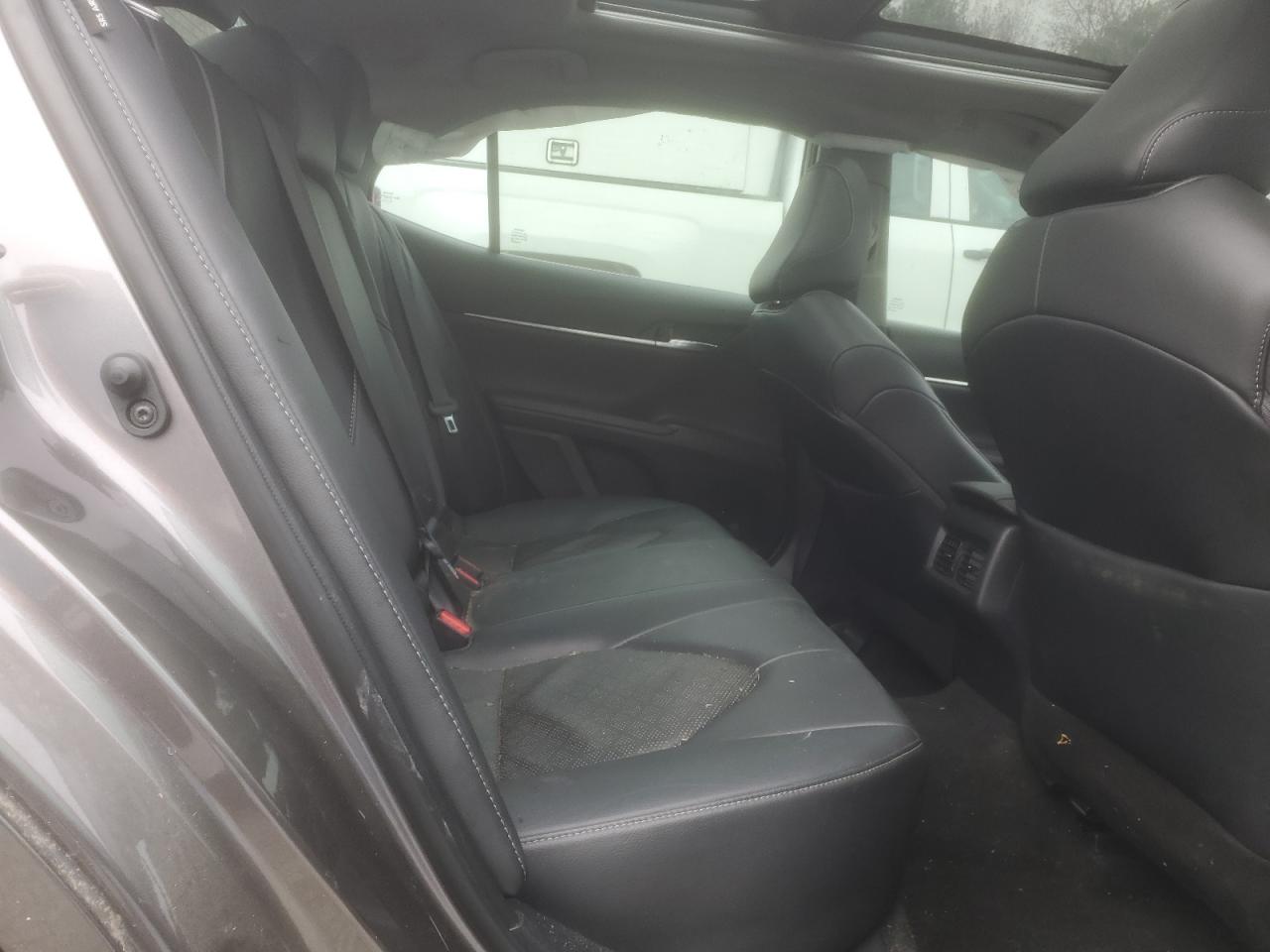 2022 Toyota Camry - Image 10