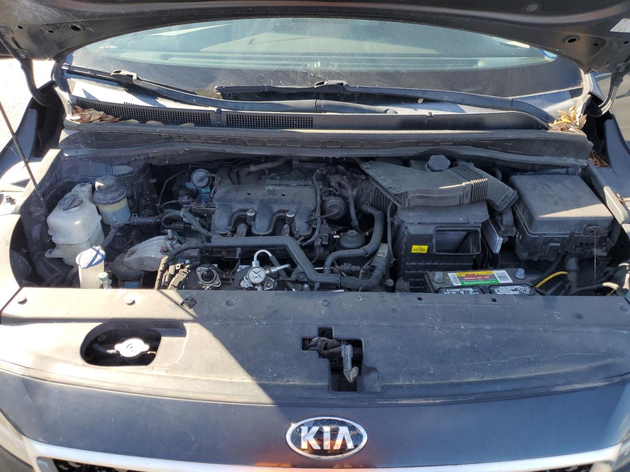 2016 Kia Sedona - Image 12
