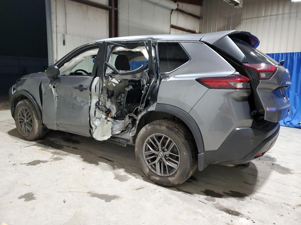 2021 Nissan Rogue - Image 2