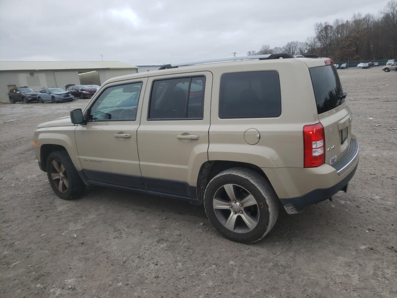 VIN 1C4NJRFB8GD788867 2016 JEEP PATRIOT no.2