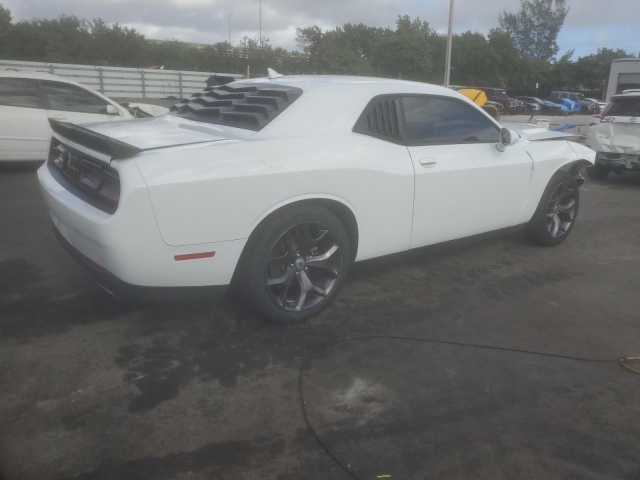 VIN 2C3CDZAG0KH731578 2019 DODGE CHALLENGER no.3