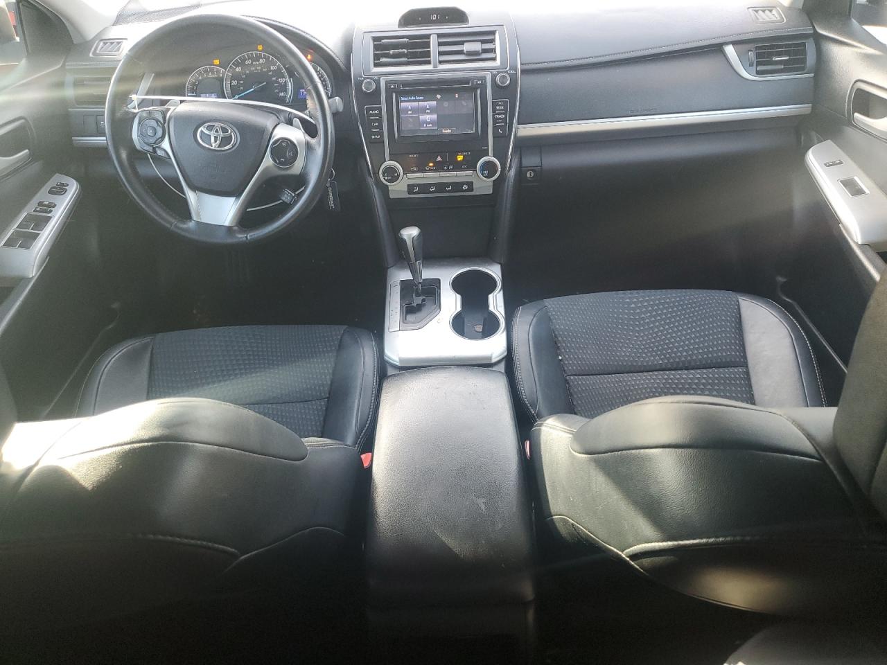 2014 Toyota Camry - Image 8