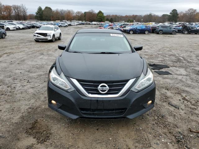  NISSAN ALTIMA 2018 Czarny