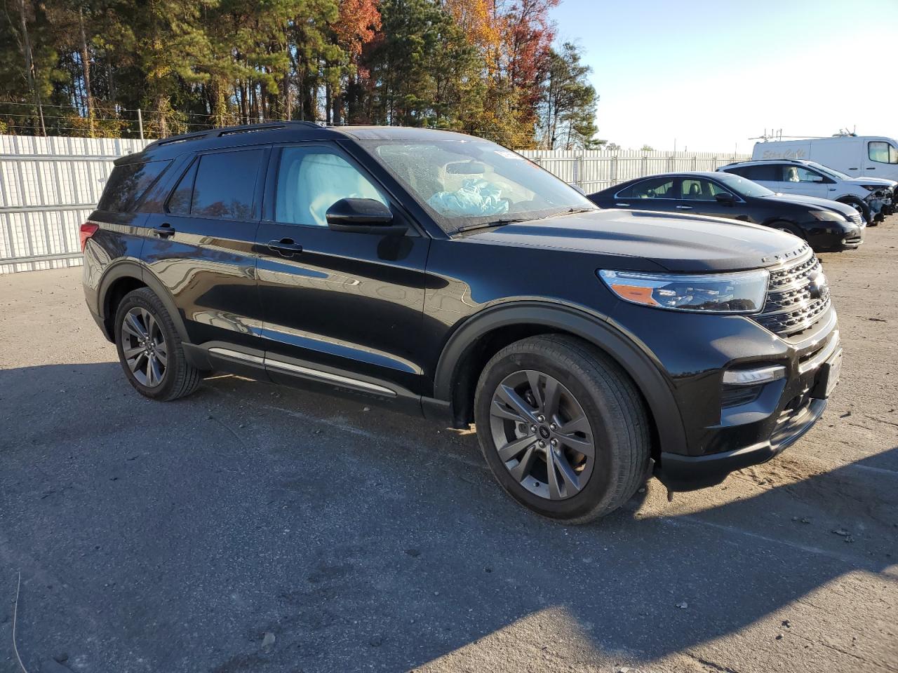 VIN 1FMSK7DH3RGA11523 2024 FORD EXPLORER no.4