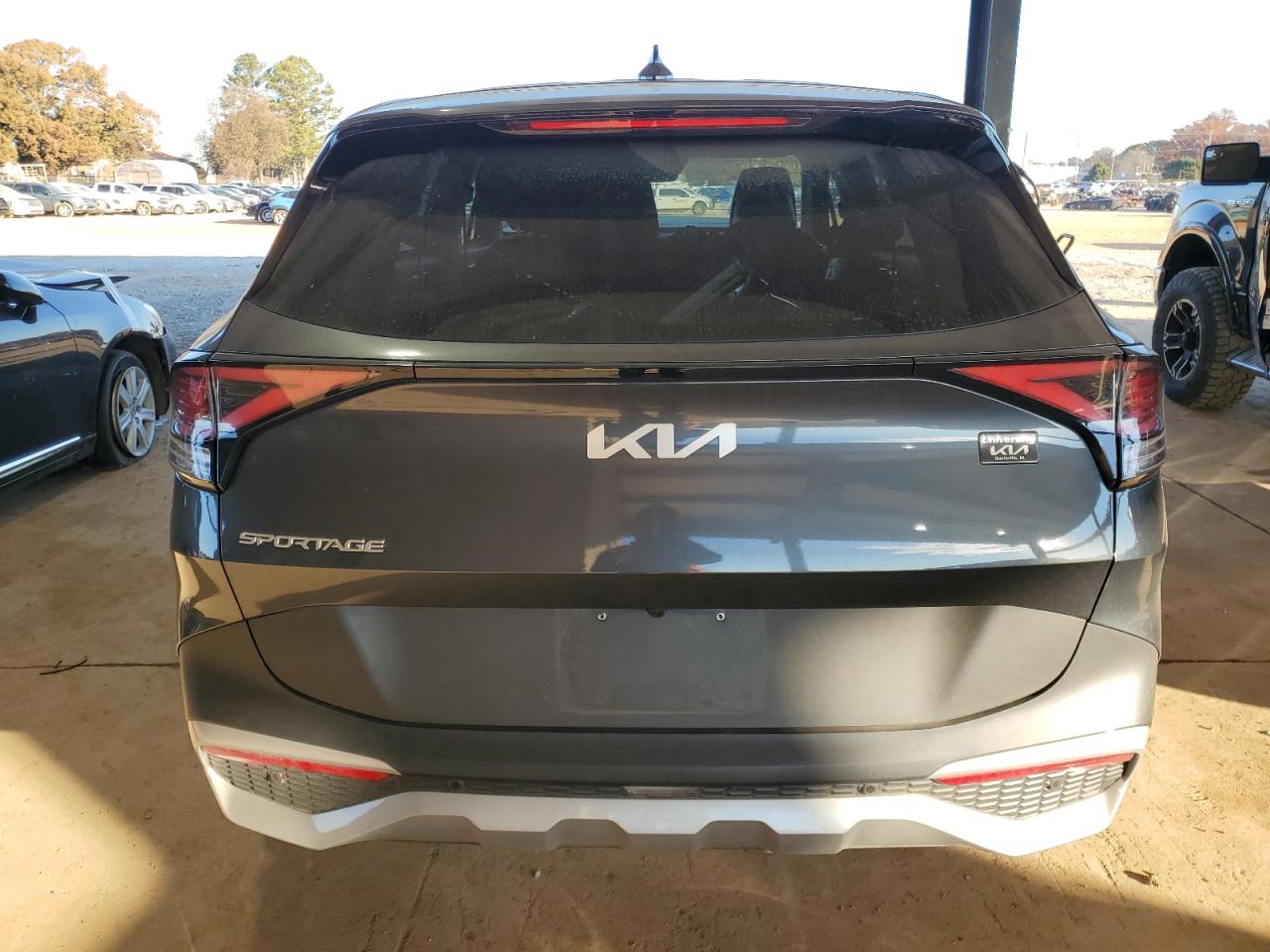 2023 Kia Sportage - Image 6