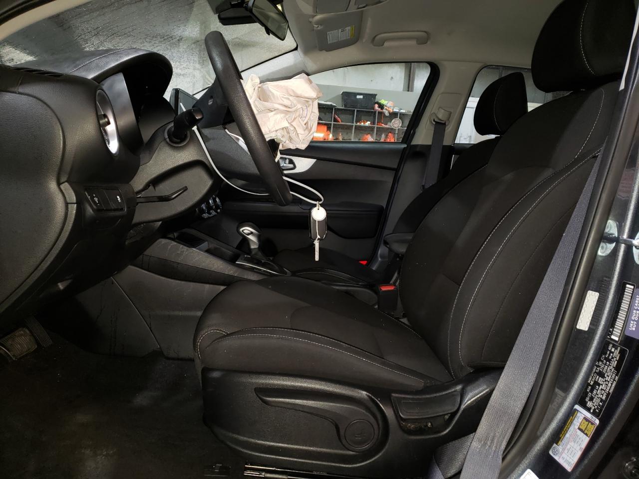 2023 Kia Forte - Image 7