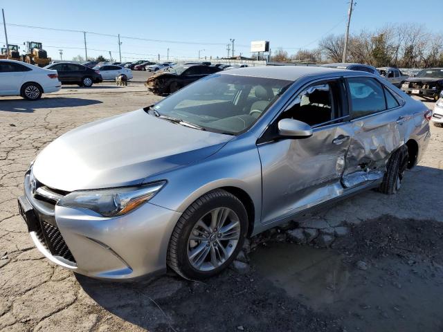  TOYOTA CAMRY 2017 Srebrny