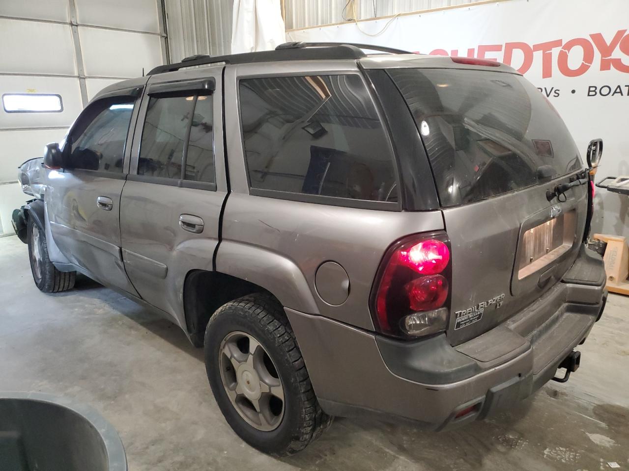 2005 Chevrolet Trailblazer Ls VIN: 1GNDT13SX52335930 Lot: 84305264