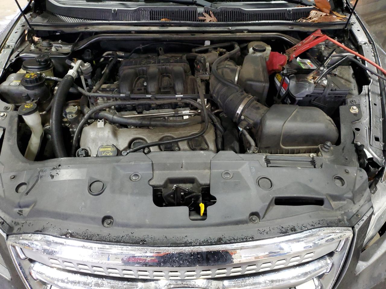 2011 Ford Taurus - Image 11
