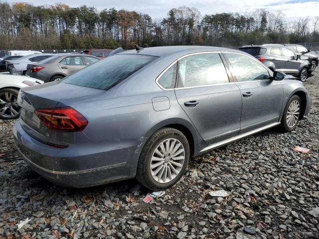  VOLKSWAGEN PASSAT 2017 Gray