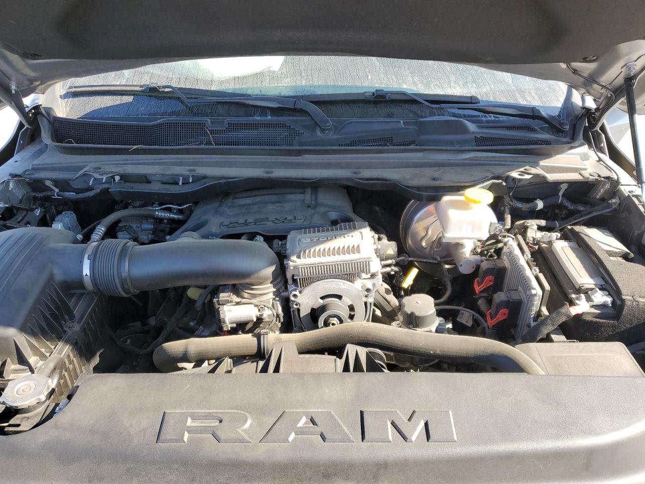 2022 RAM 1500 - Image 12