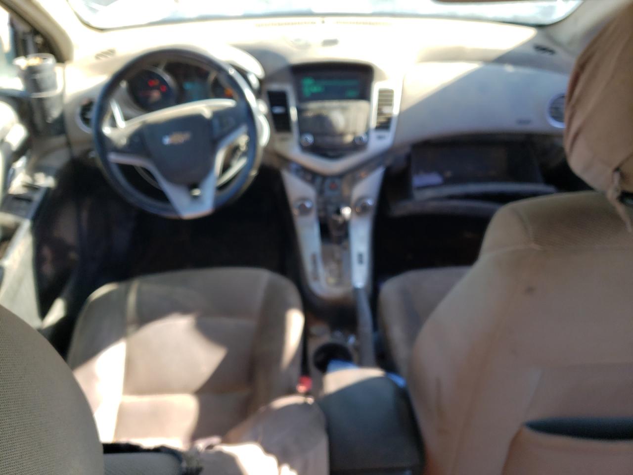 2013 Chevrolet Cruze - Image 8