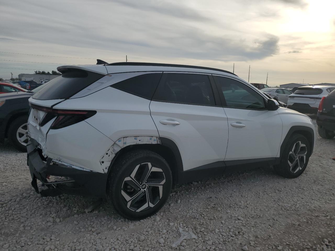 2022 Hyundai Tucson - Image 3
