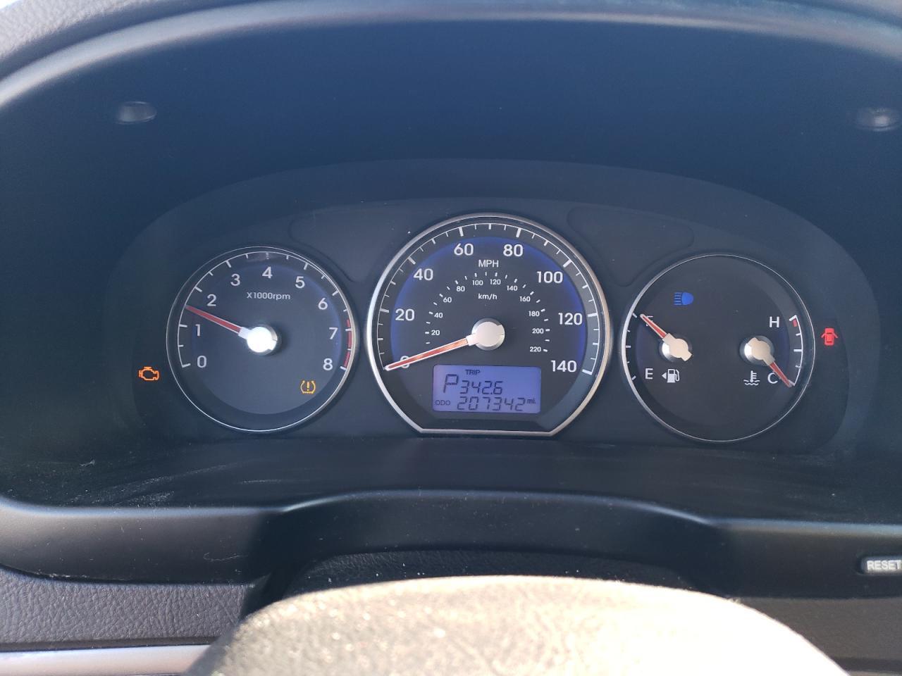 2011 Hyundai Santa Fe - Image 9