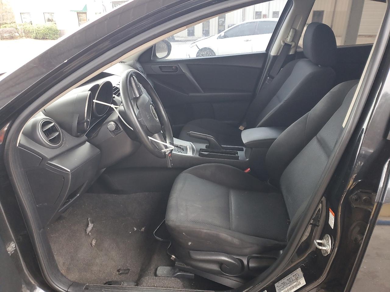 2010 Mazda 3 - Image 7