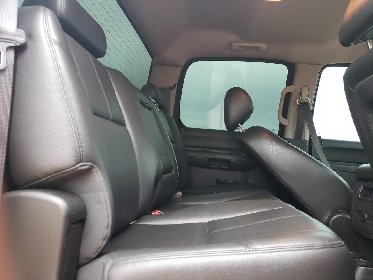 2013 Chevrolet Silverado - Image 10