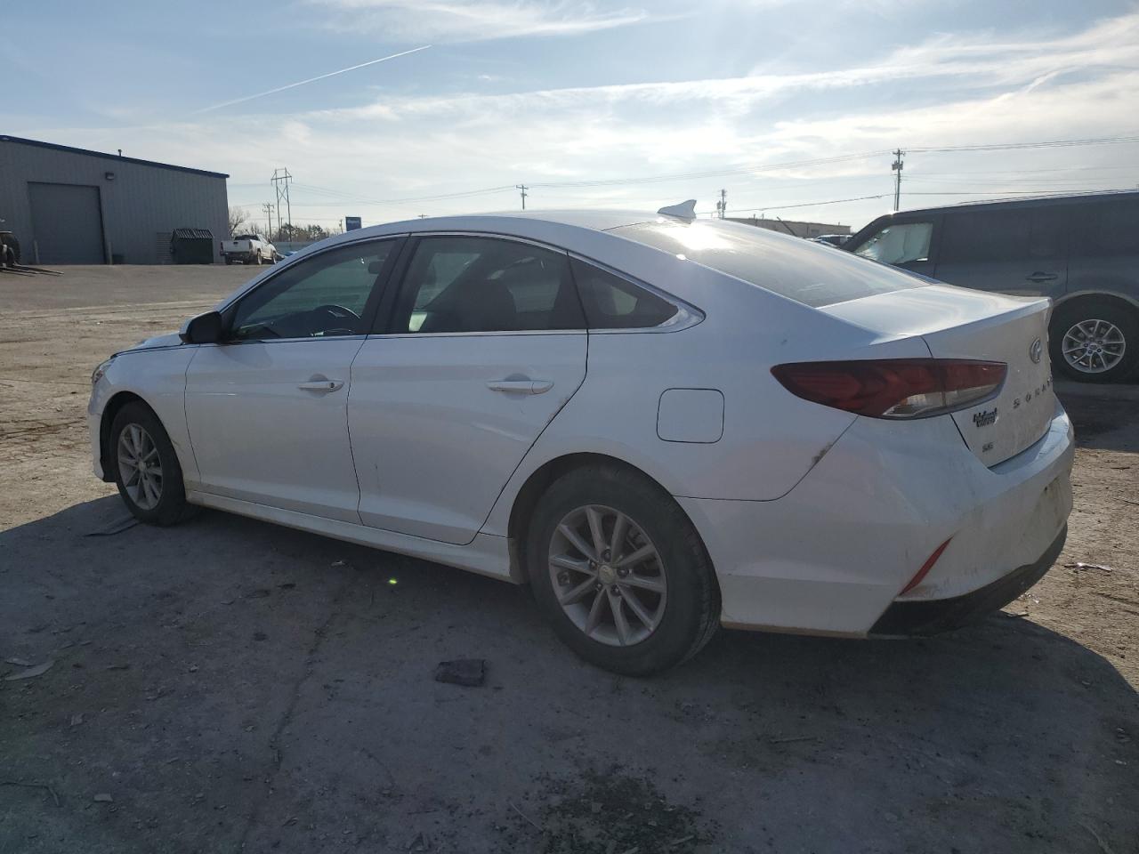 2019 Hyundai Sonata - Image 2