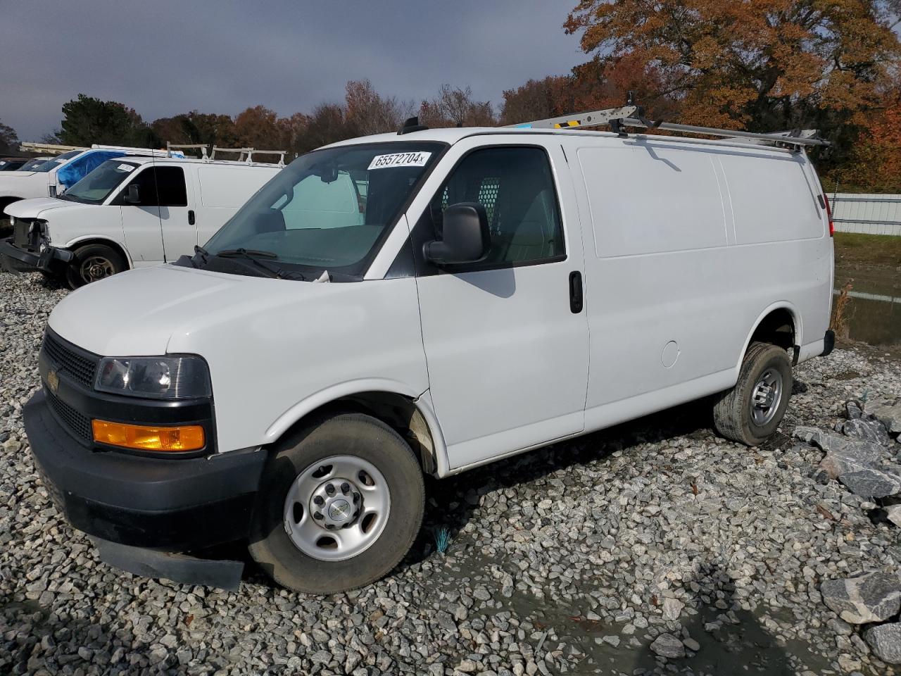 VIN 1GCWGAF73N1196422 2022 CHEVROLET EXPRESS no.1