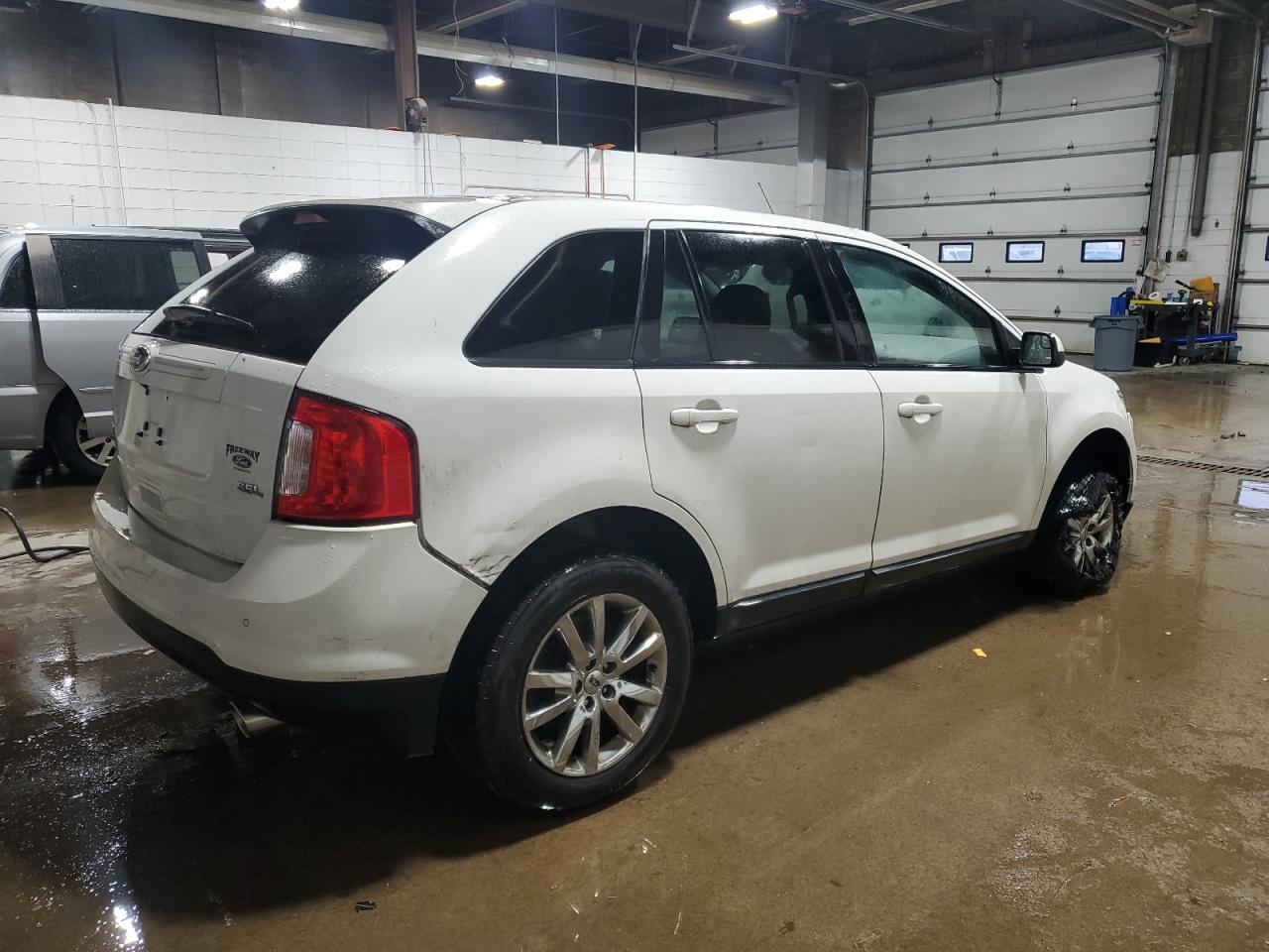 VIN 2FMDK3JC6DBB51138 2013 FORD EDGE no.3