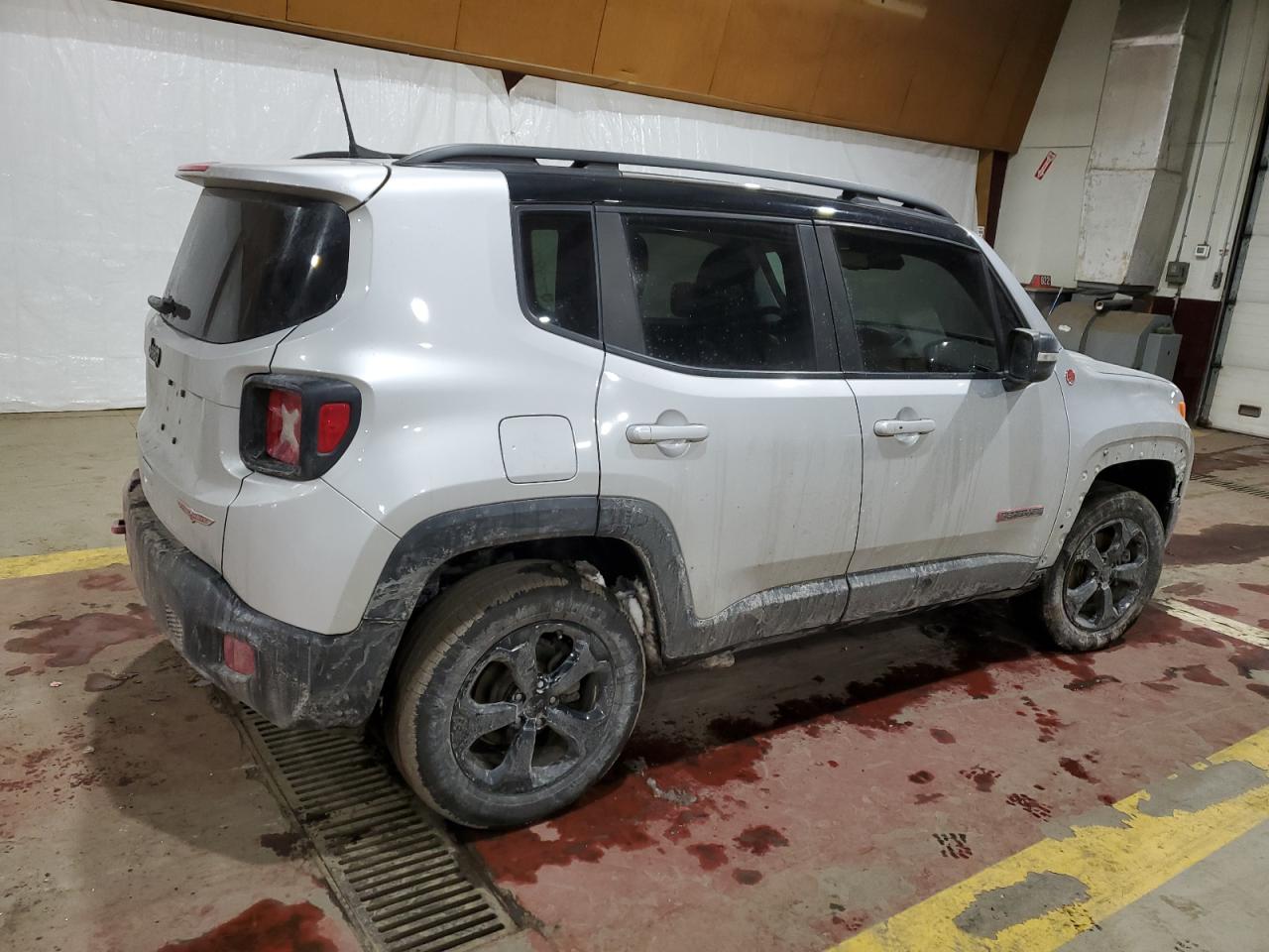 2021 Jeep Renegade - Image 3