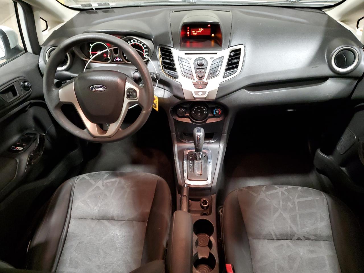 2012 Ford Fiesta - Image 8