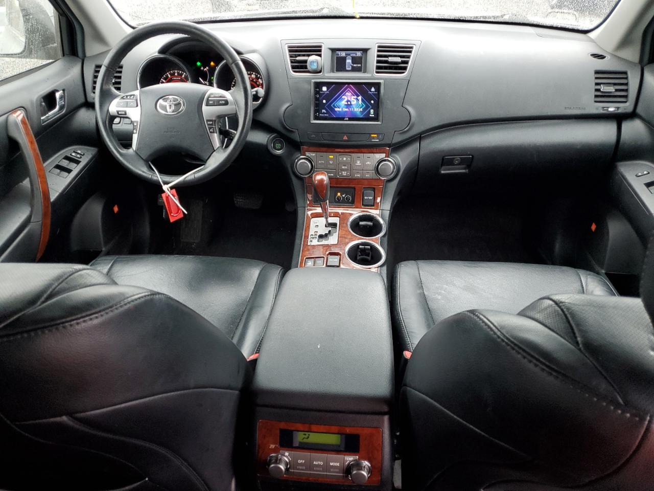 2012 Toyota Highlander - Image 8