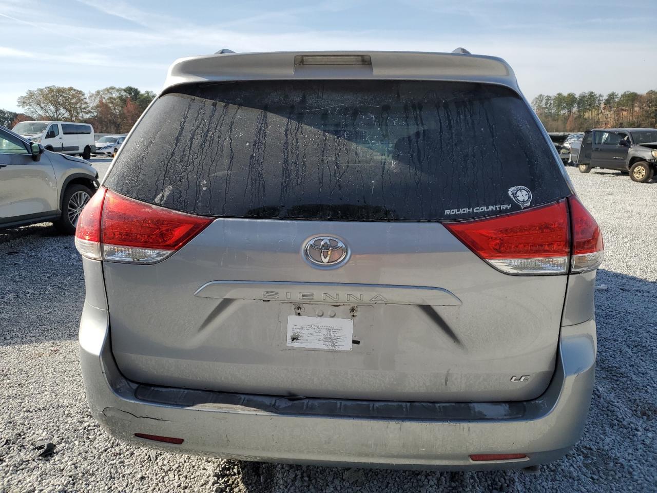 2011 Toyota Sienna Le VIN: 5TDKK3DC1BS013087 Lot: 83361494