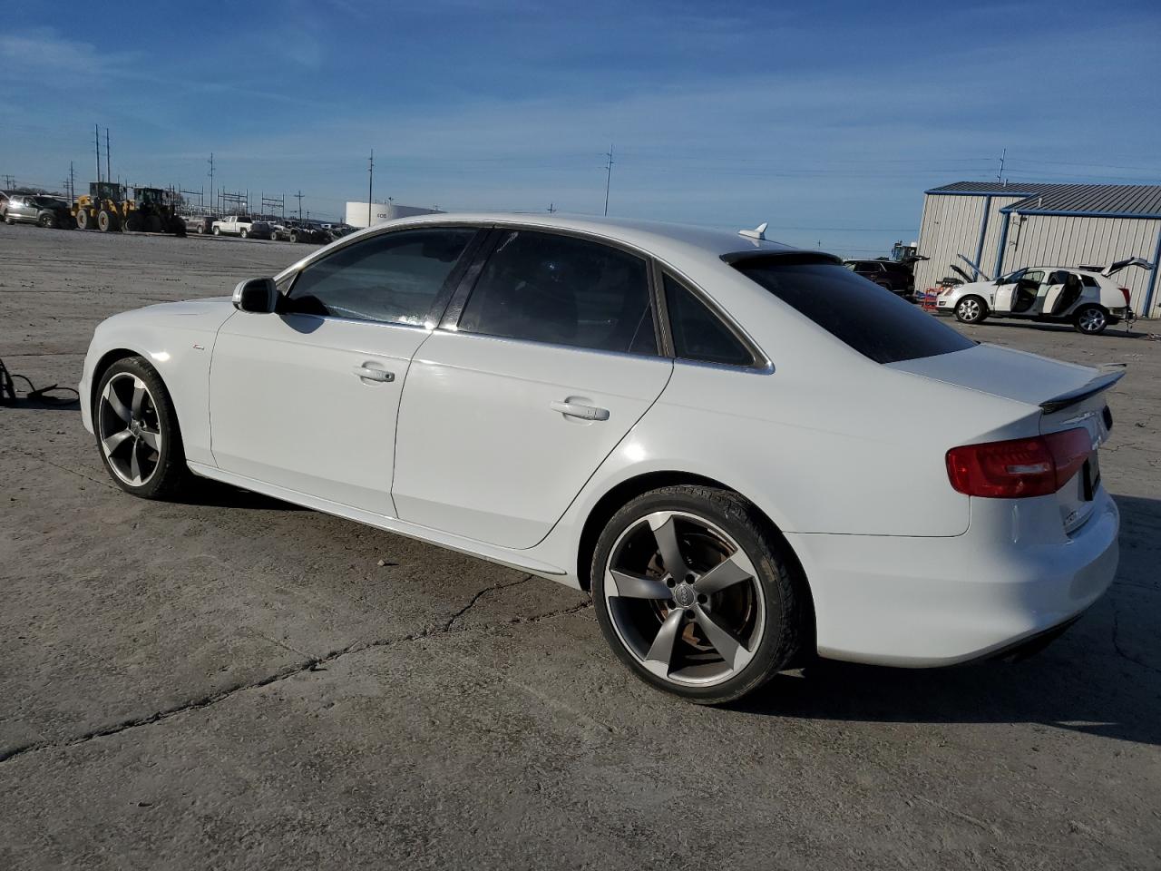 VIN WAUFFAFL0EN021437 2014 AUDI A4 no.2