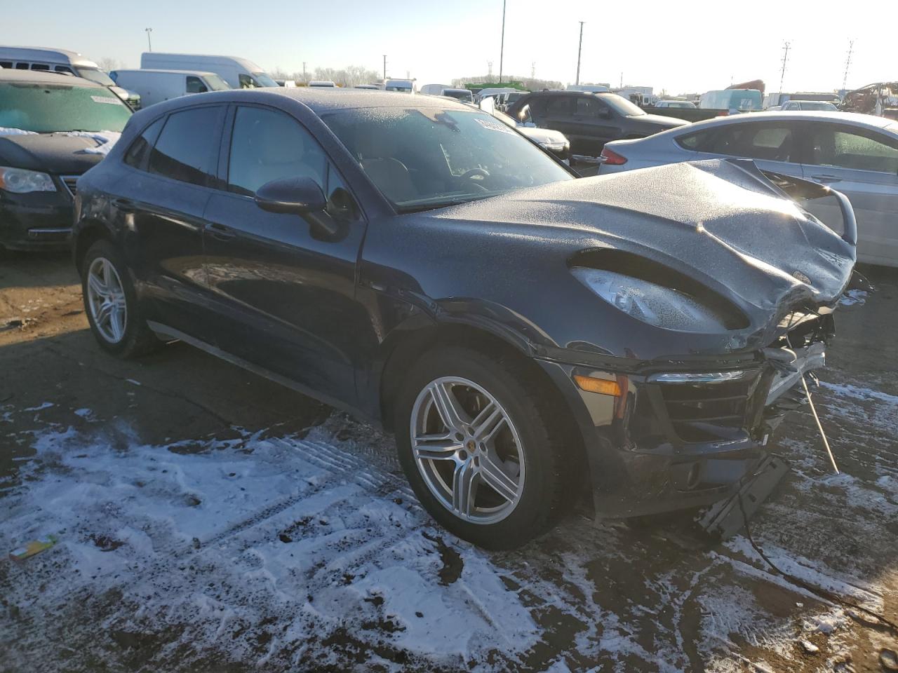 VIN WP1AA2A57JLB22344 2018 PORSCHE MACAN no.4