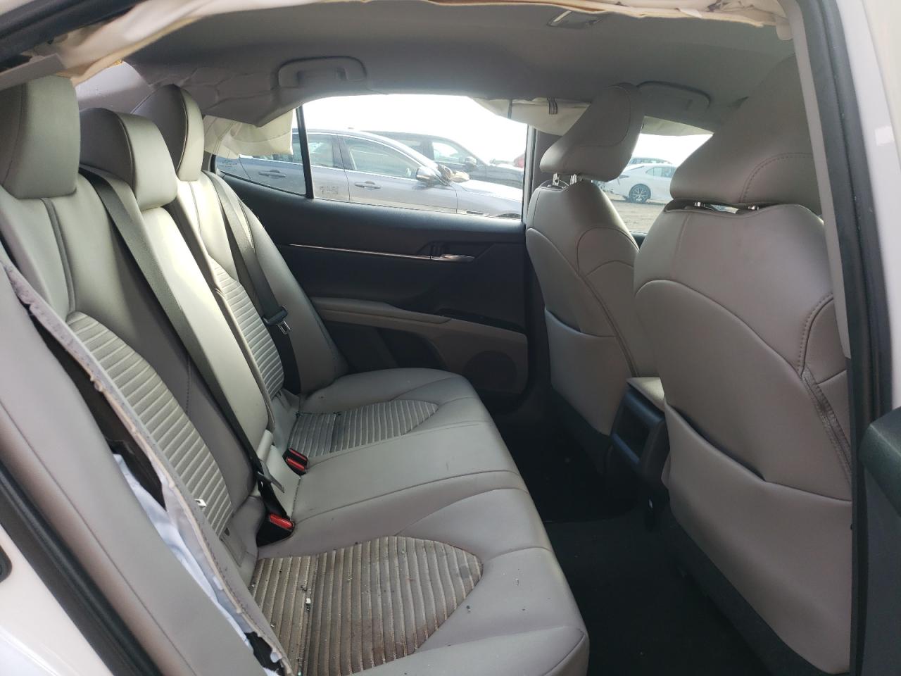 2020 Toyota Camry - Image 10