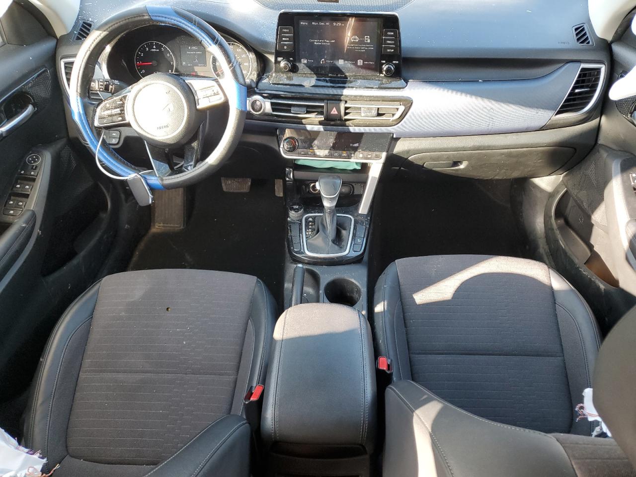 2023 Kia Seltos - Image 8