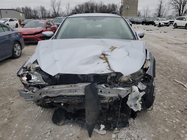  SUBARU CROSSTREK 2016 Серебристый