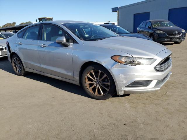 Sedans FORD FUSION 2017 Srebrny