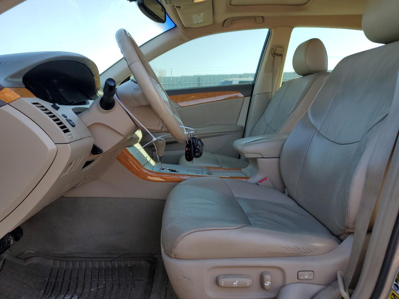 2007 Toyota Avalon - Image 7