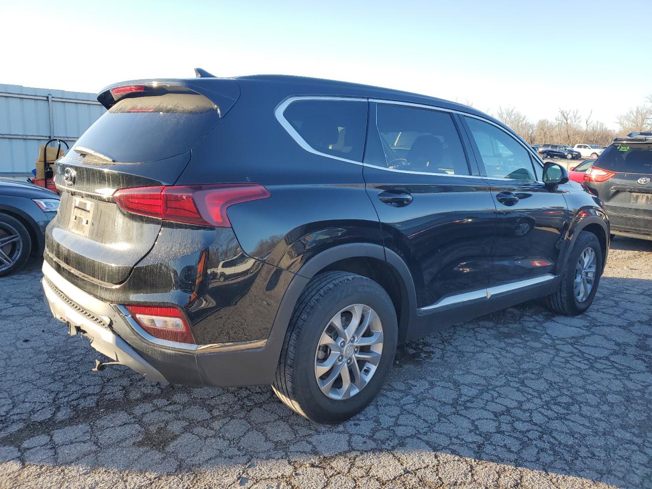 VIN 5NMS33ADXKH055593 2019 HYUNDAI SANTA FE no.3