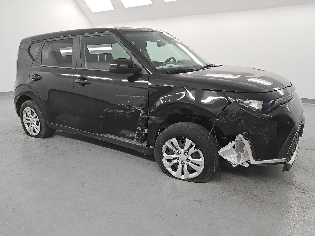 VIN KNDJ23AU4P7839118 2023 KIA SOUL no.4