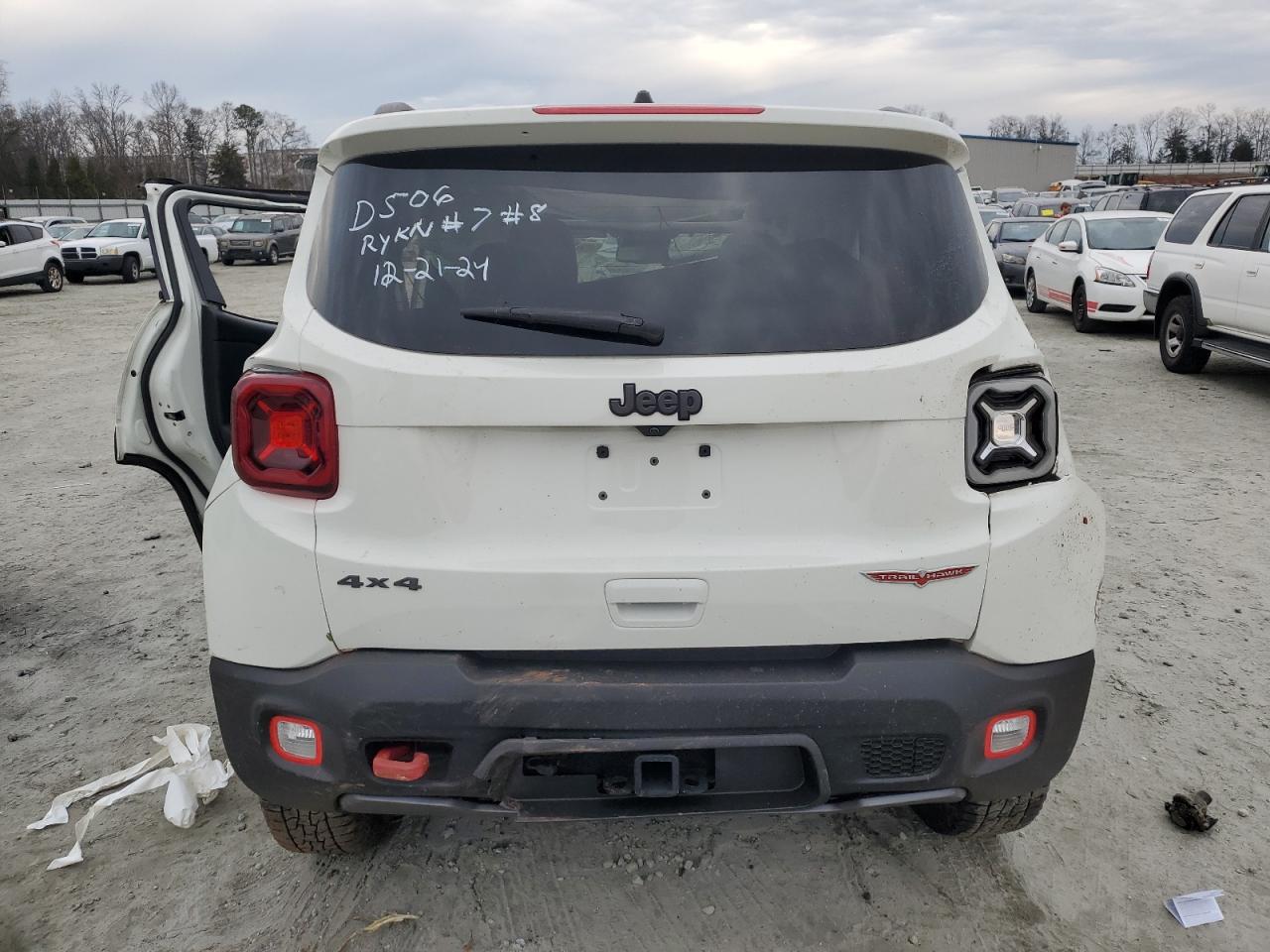 2020 Jeep Renegade - Image 6