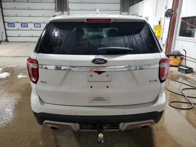 Parquets FORD EXPLORER 2017 Biały