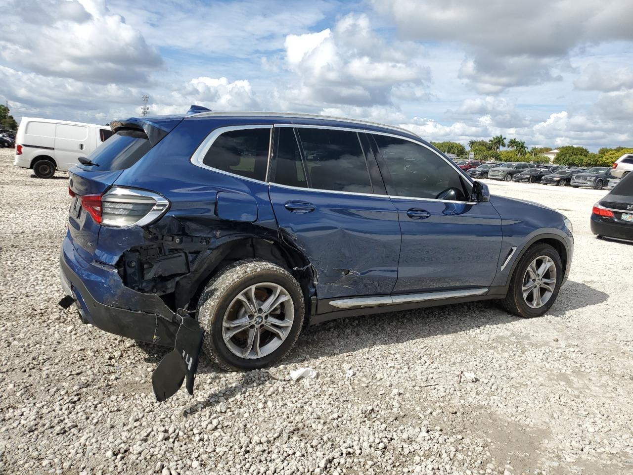 VIN 5UXTY3C09L9B22540 2020 BMW X3 no.3