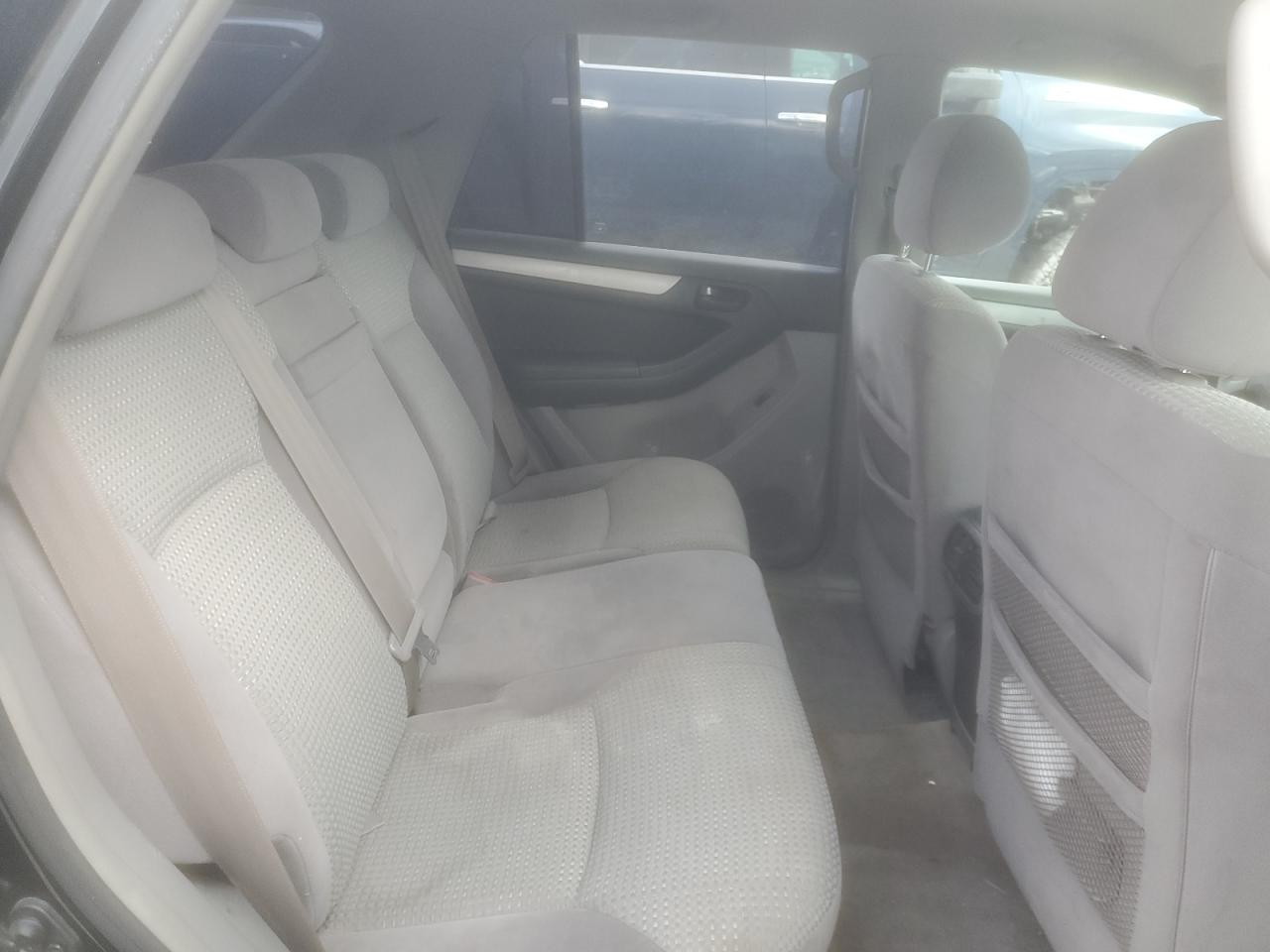 2005 Toyota 4Runner - Image 12