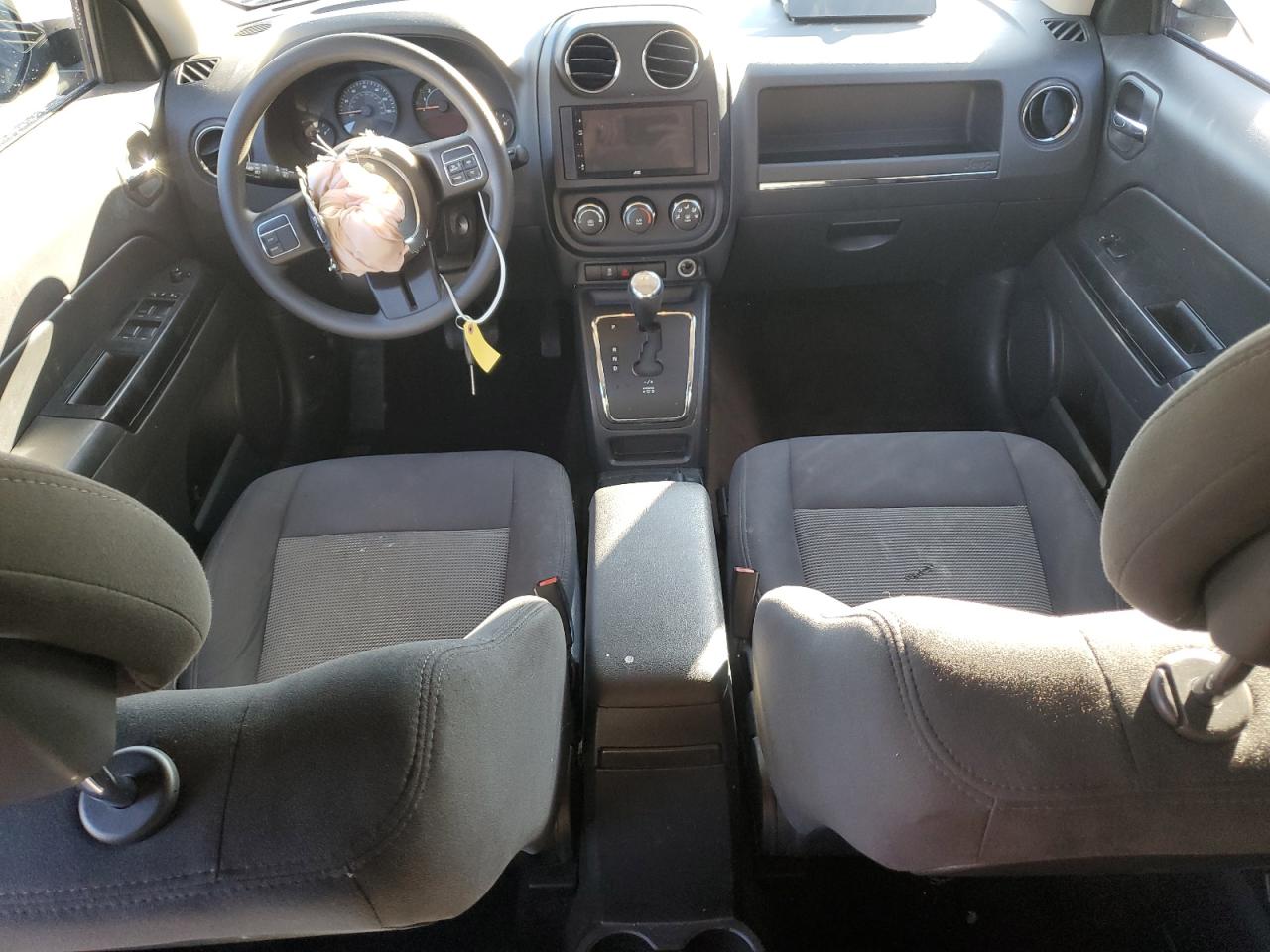 2017 Jeep Liberty (Patriot) - Image 8