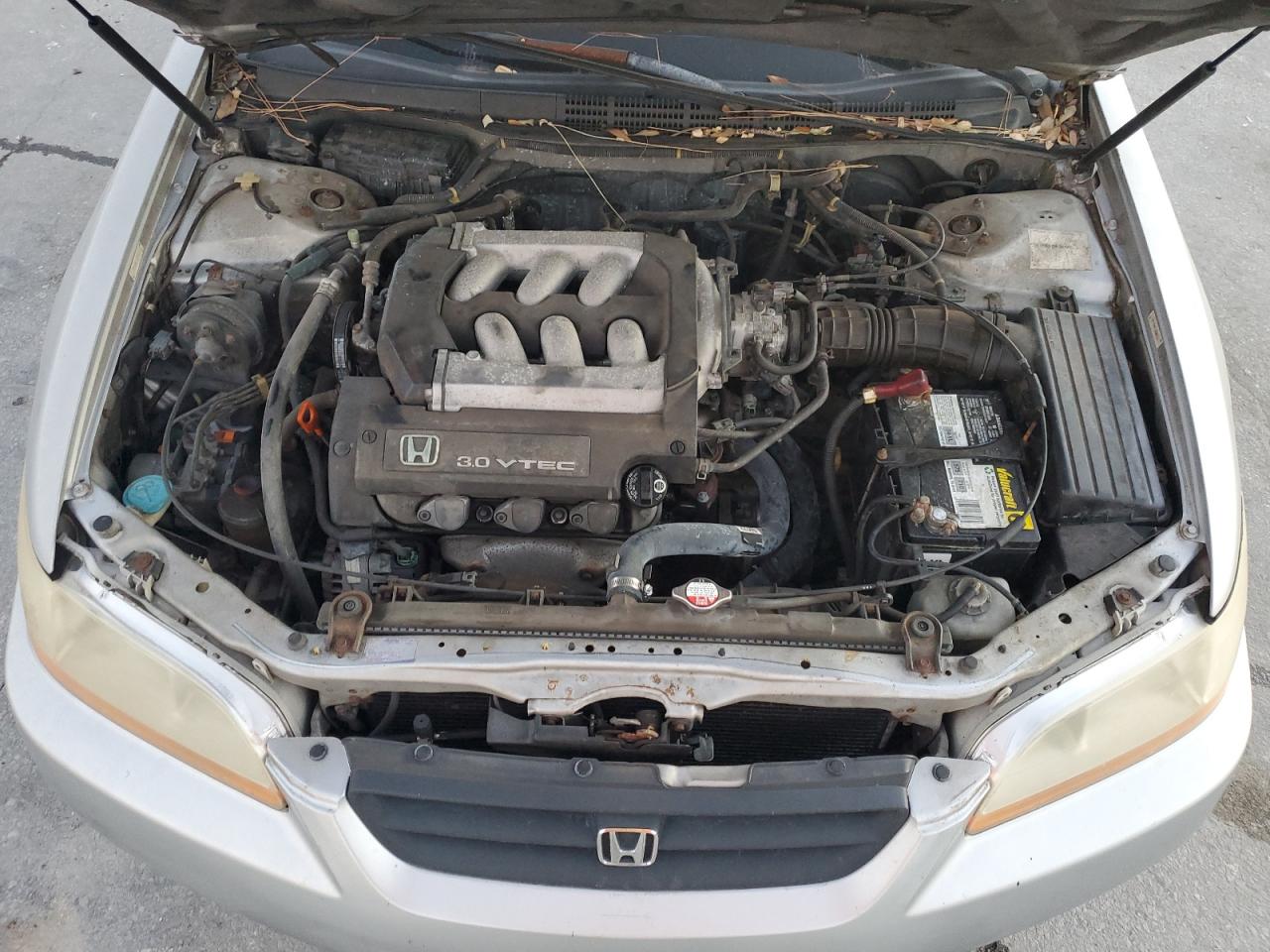 2000 Honda Accord - Image 11