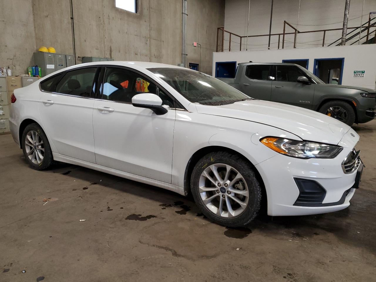 2020 Ford Fusion - Image 4