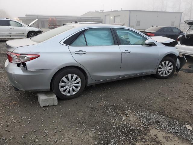  TOYOTA CAMRY 2017 Серебристый