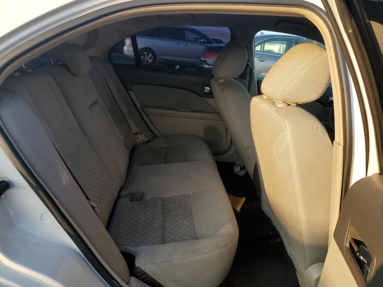 2011 Ford Fusion - Image 10