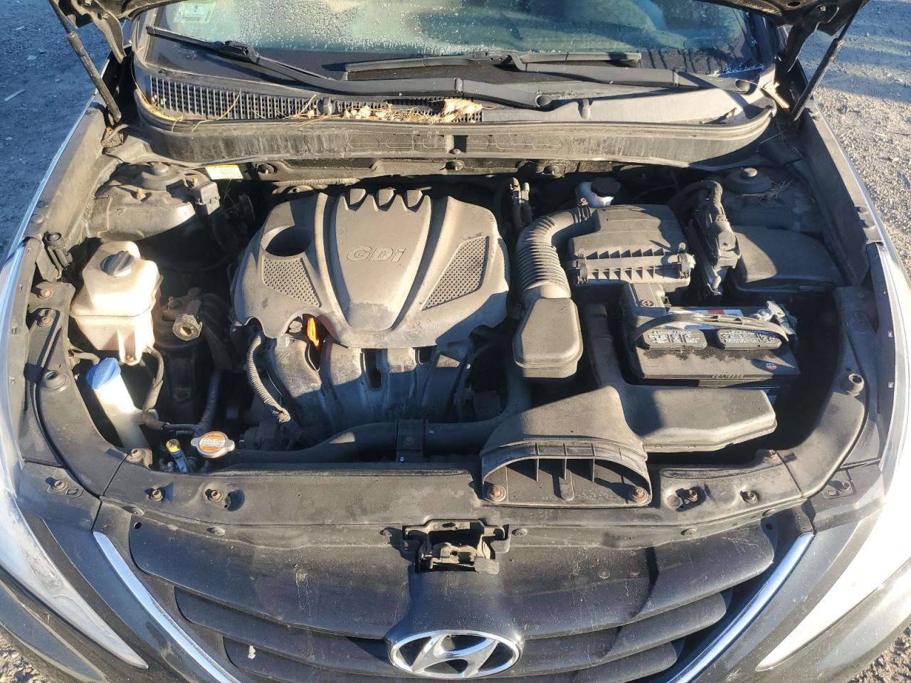 2012 Hyundai Sonata - Image 11