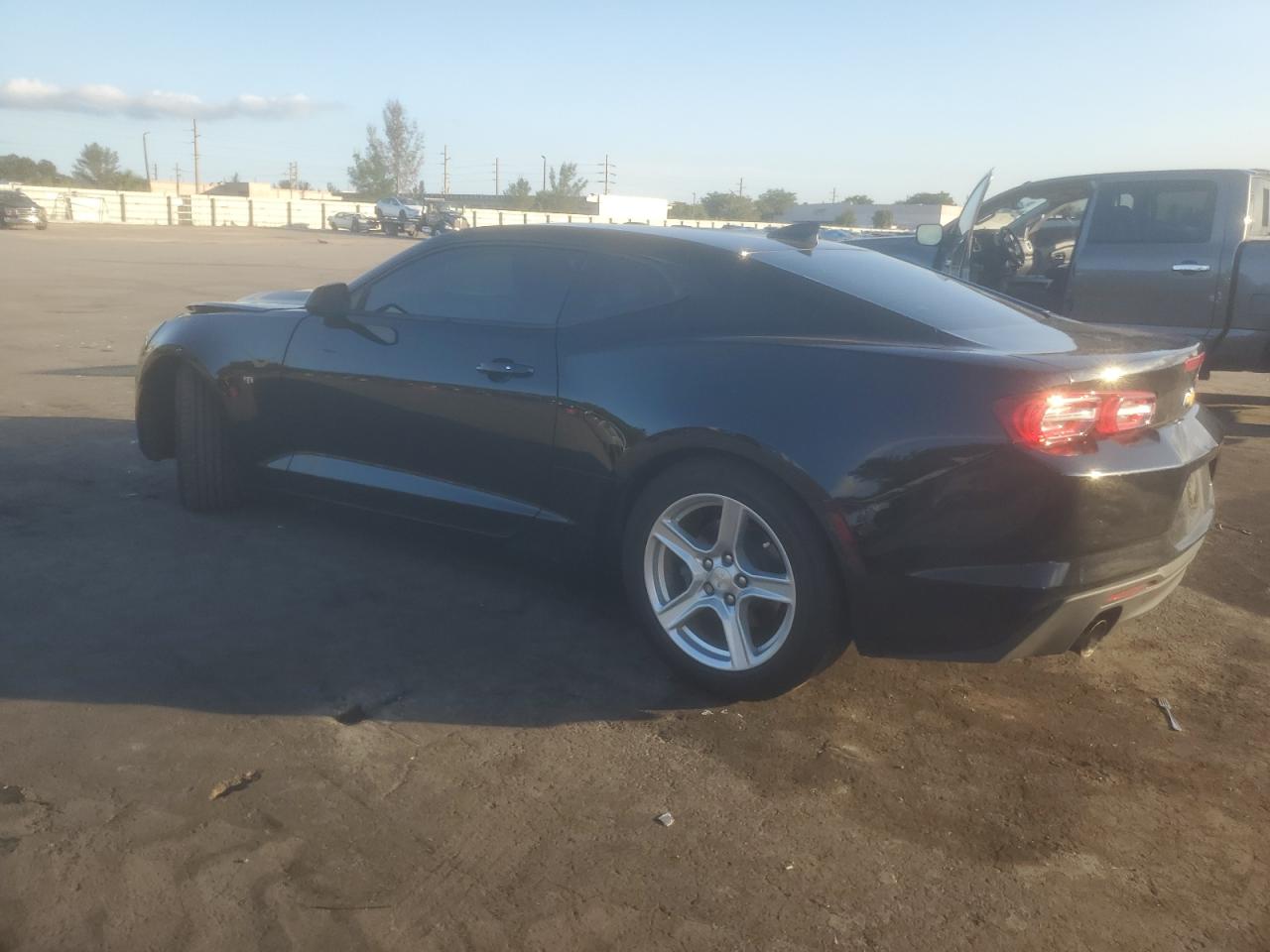 2022 Chevrolet Camaro - Image 2
